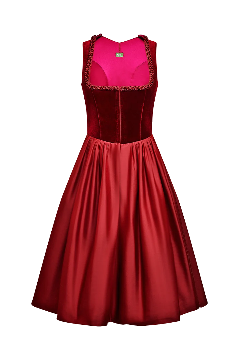 Dirndl aus Samt