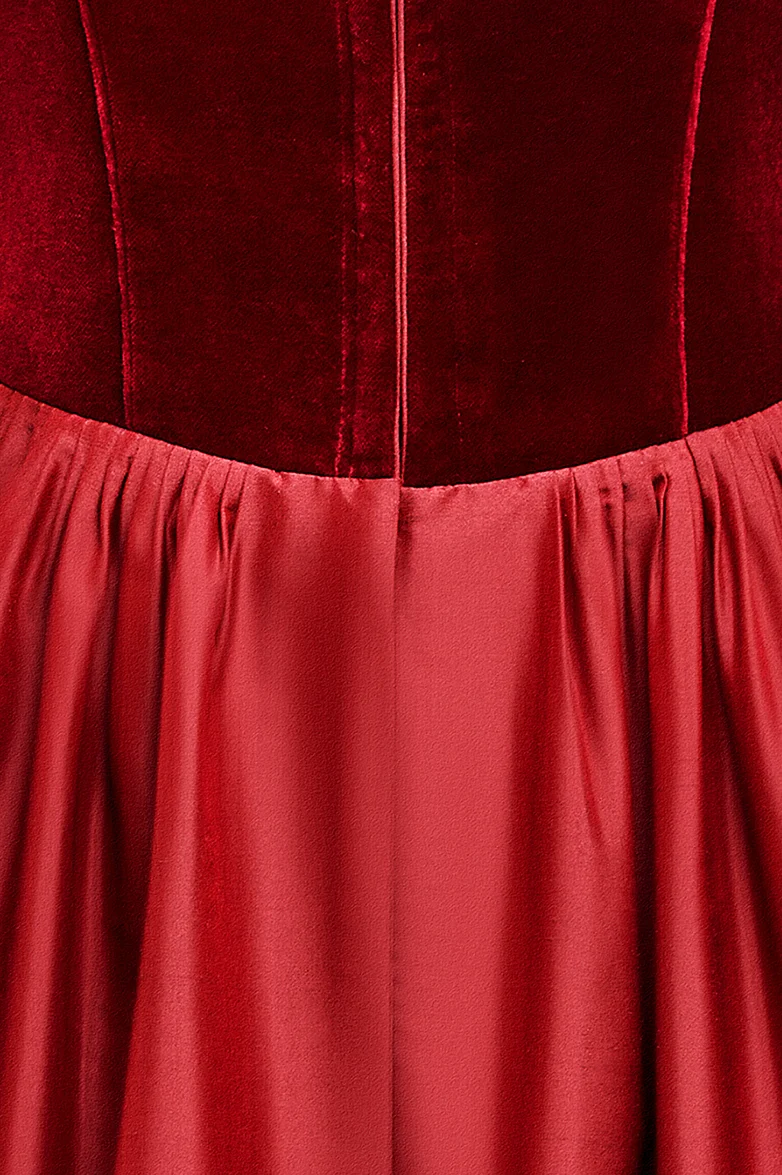 Dirndl aus Samt