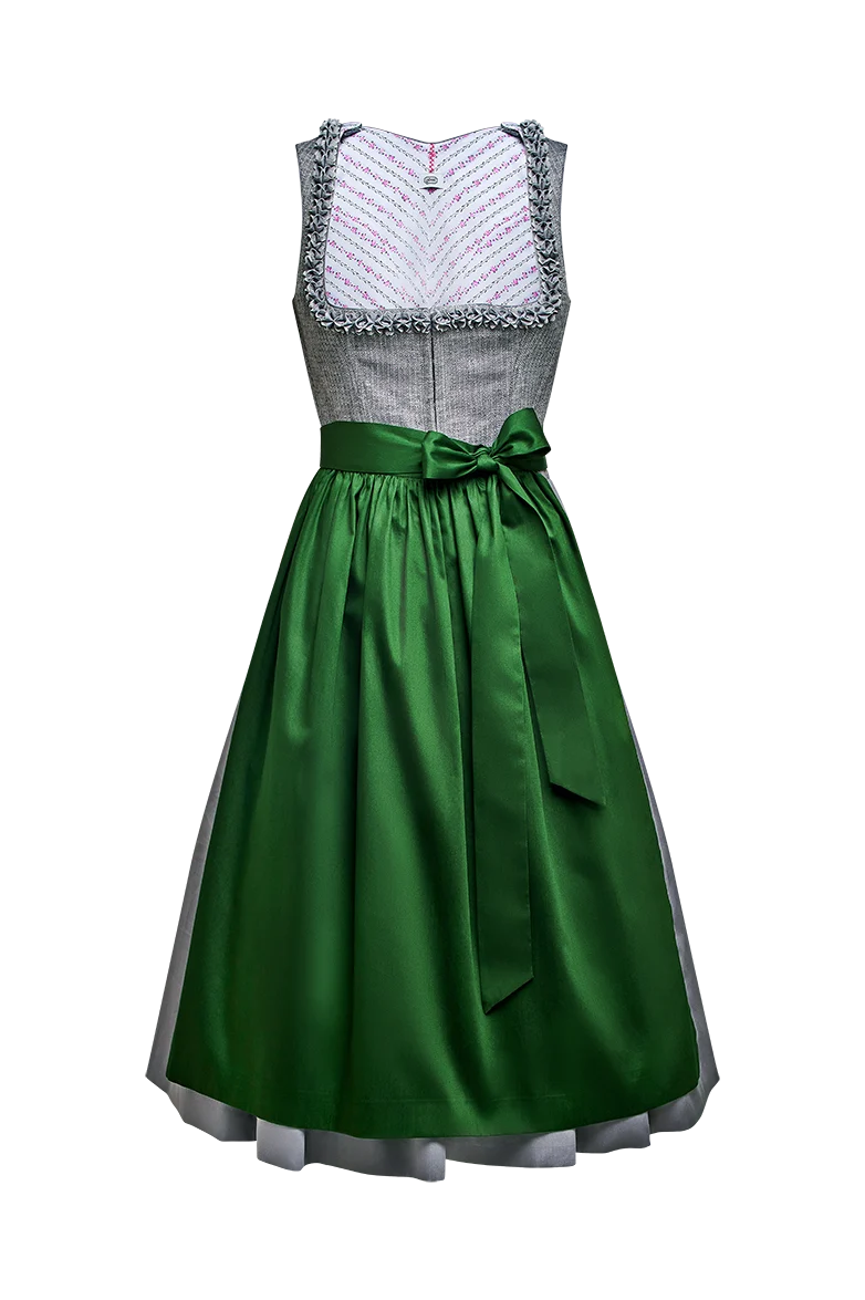 Dirndl mit Henndorfer Rüsche