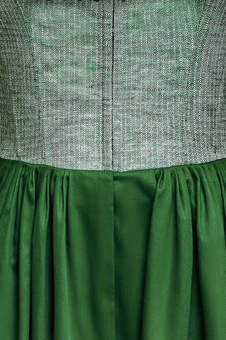 Dirndl mit Henndorfer Rüsche