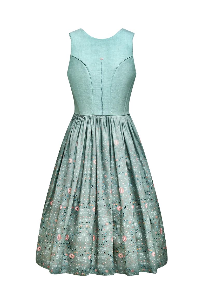 Dirndl mit elegantem Farbverlauf