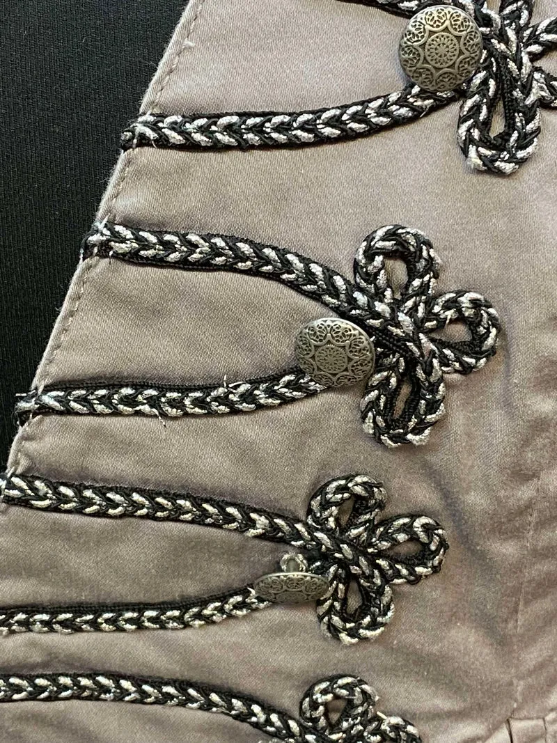 Vintage Damen Weste Trachtenstil Grau mit Posamenten – Größe 38