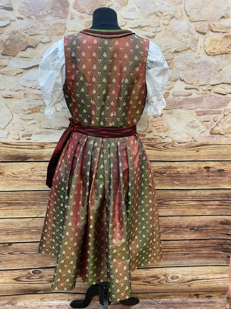 Dirndl mit Schürze und Bluse – Größe 36