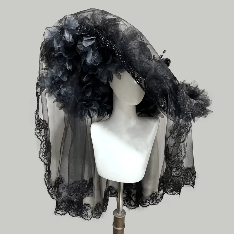Gothic-Trauerhut für Damen im viktorianischen Stil mit Blumenmuster
