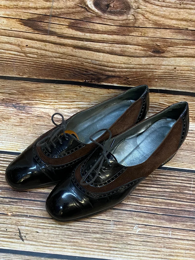 Vintage Schnürschuhe Schwarz Braun mit Lackleder