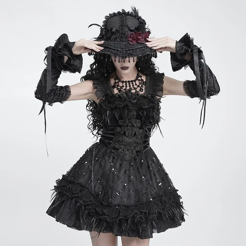 Schwarzes, gotisches Damen-Unterkleid mit Schnürung, Stickerei und Federbesatz, ideal für Abschlussfeiern.