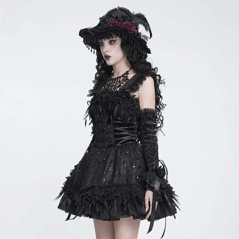 Schwarzes, gotisches Damen-Unterkleid mit Schnürung, Stickerei und Federbesatz, ideal für Abschlussfeiern.