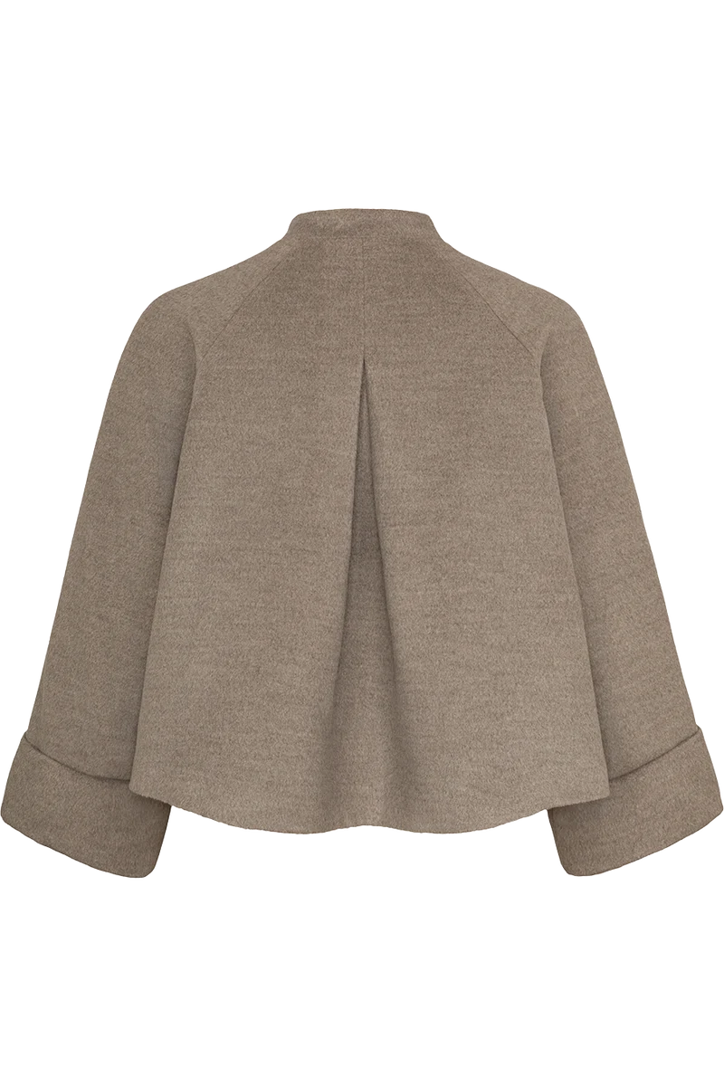 Damen Trachtenjacke im Capestil mit Schnalle
