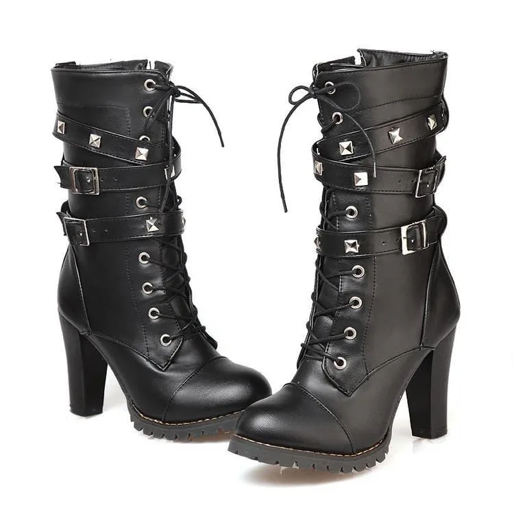 Damenstiefel mit Punk-Nieten und Schnürung