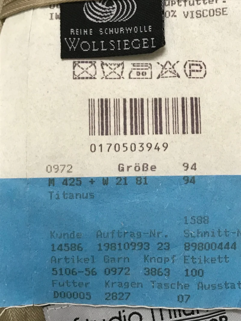Kariertes Vintage Sakko in Größe 94 aus 100% Schurwolle