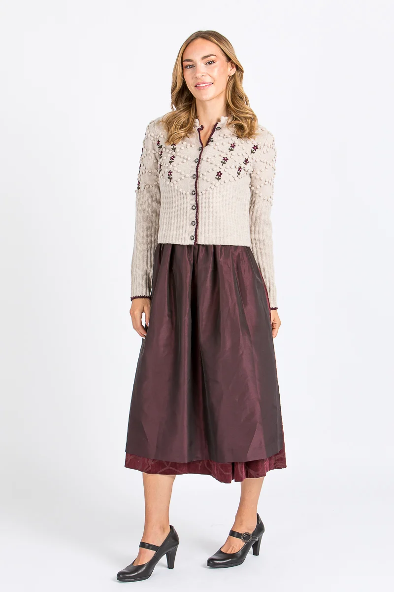 Fei scho schee Strickjacke beige geblümt