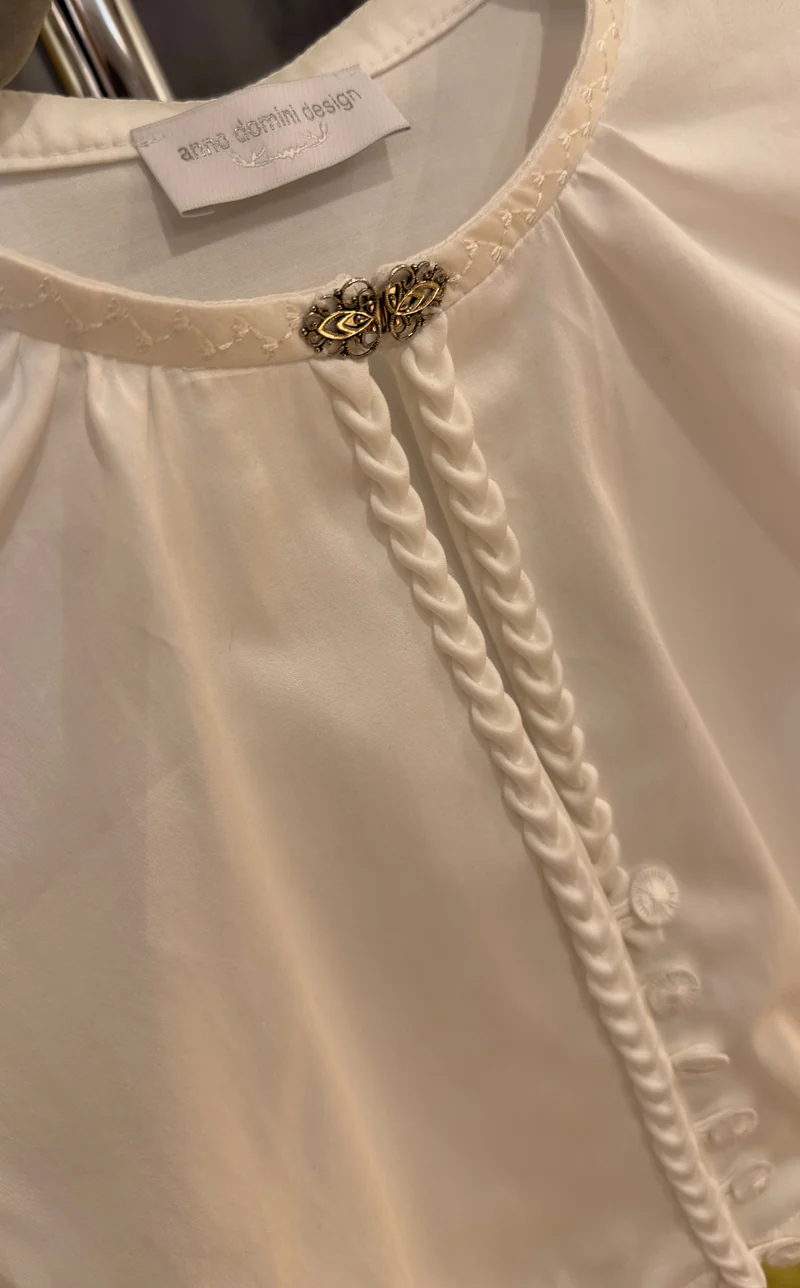 Dirndlbluse Sabi Anno Domini Design