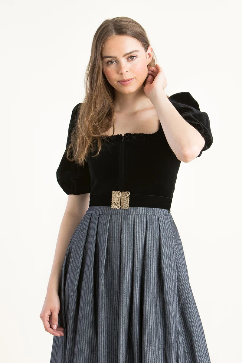 Alpenherz Samtdirndl Mona Schwarz