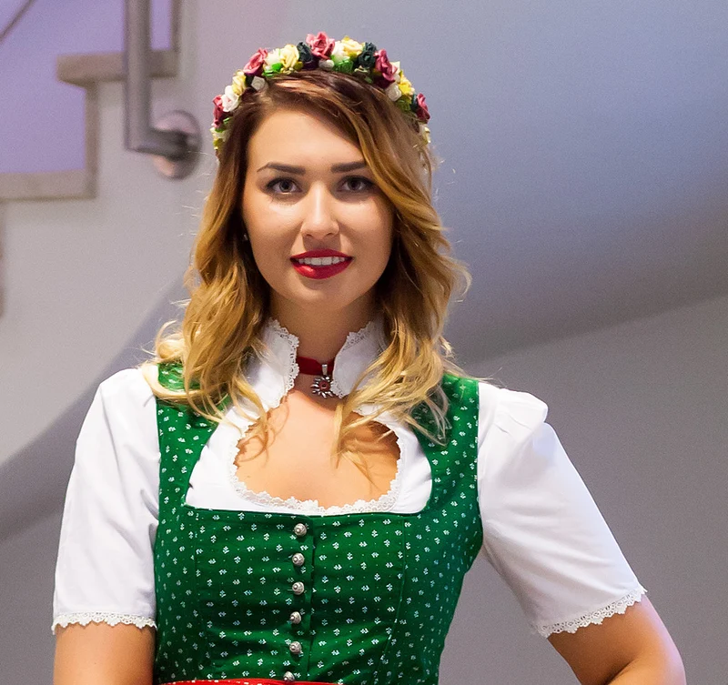 Dirndlbluse Almsach Stehkragen weiß
