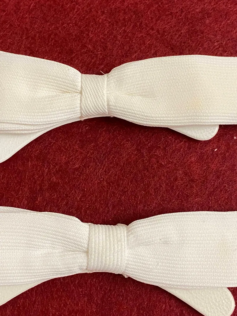 Vintage Fliege Cremeweiß – 2 Stück