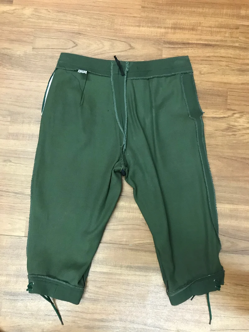 Grüne Kniebundhose – Herren Größe 46 | Vintage & vielseitig tragbar