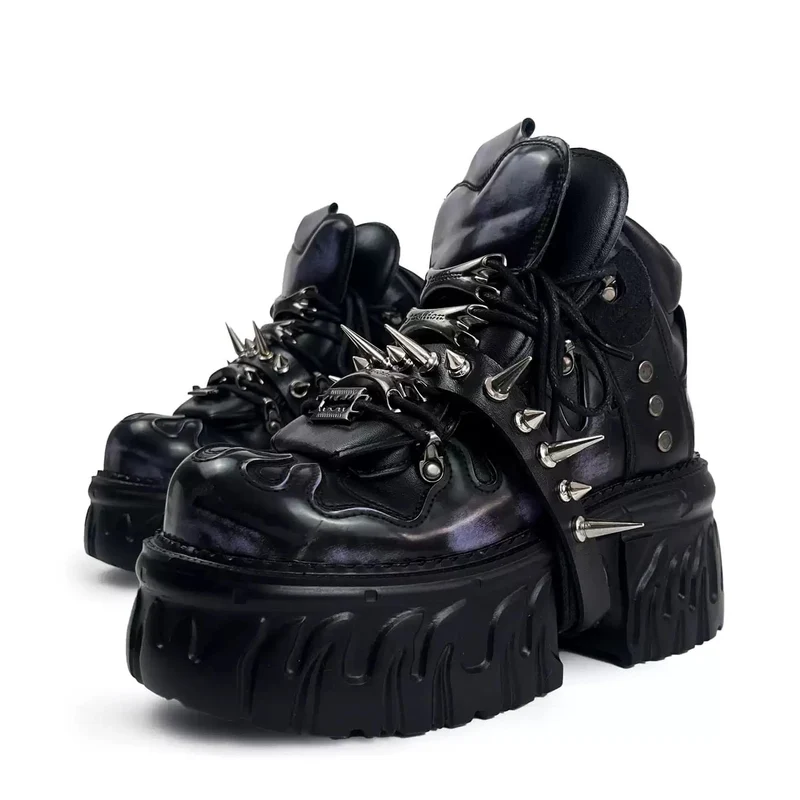 Punkrock-Plateauschuhe für Herren mit Nieten und klobiger Sohle