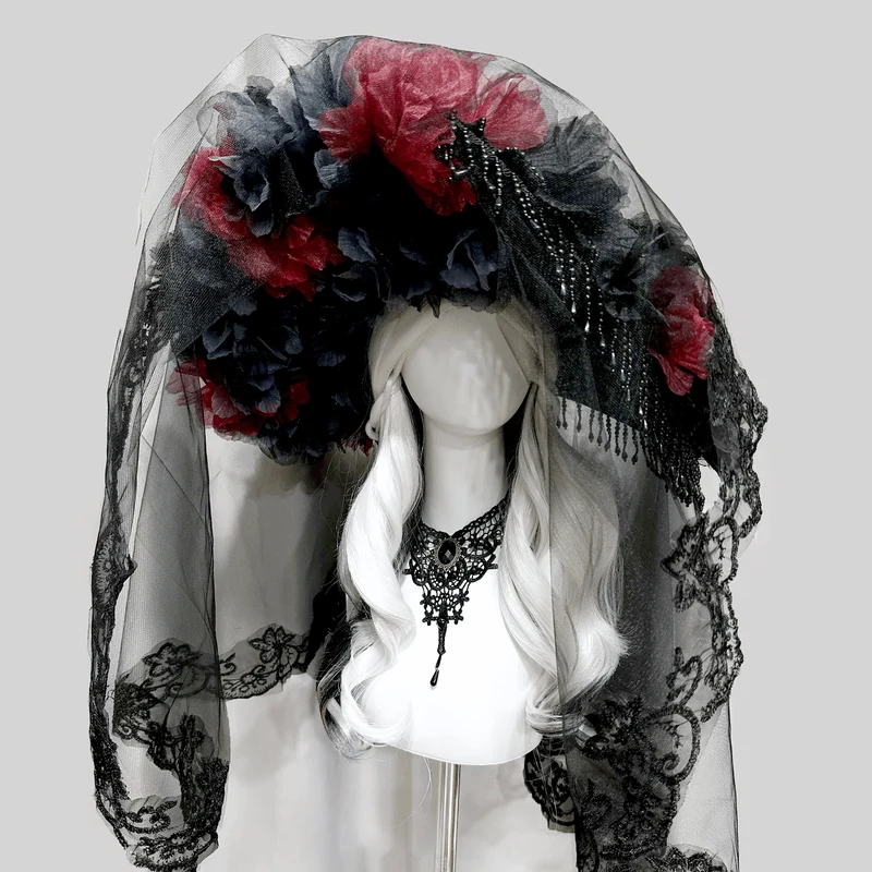 Gothic-Hut aus Organza mit Blumenmuster, Quasten und breiter Krempe mit Schleier für Damen