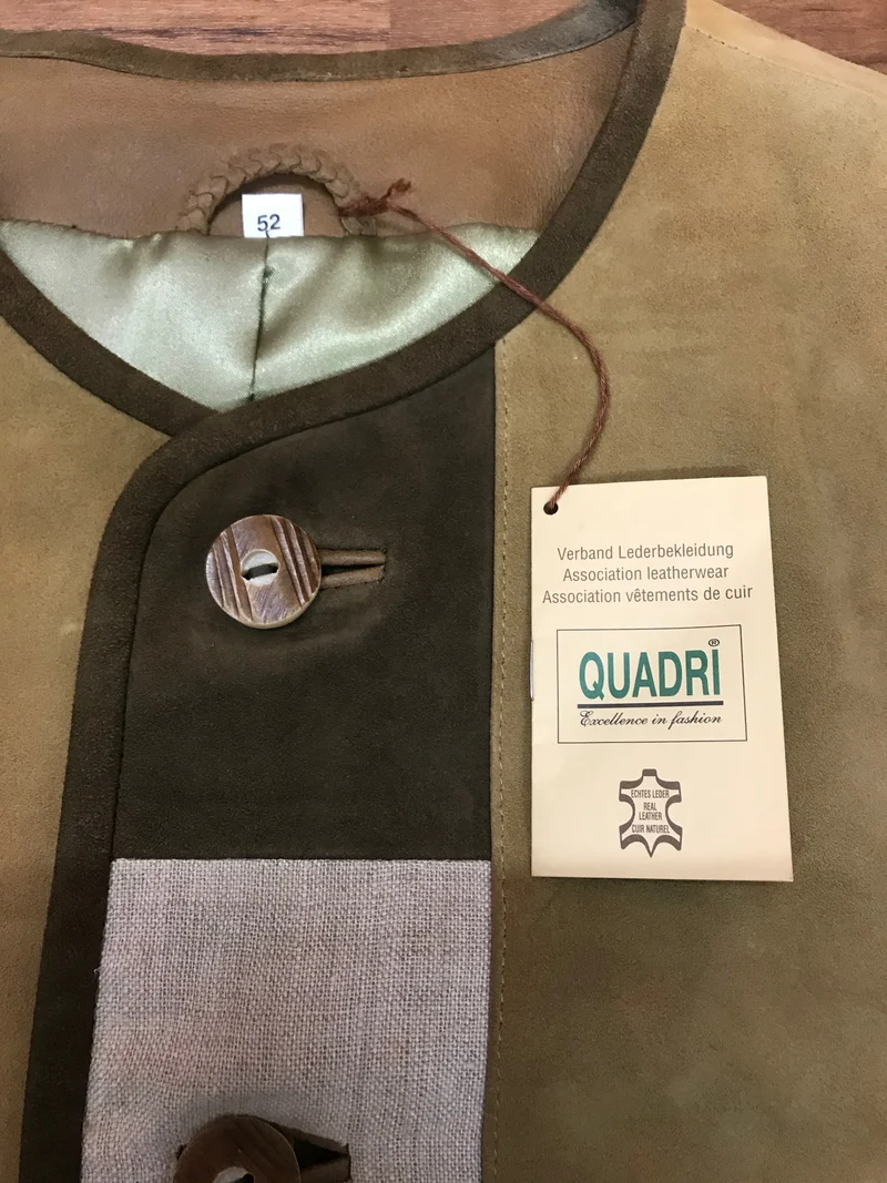Vintage Trachtenweste aus Echtleder oliv-beige – ungetragen – Gr. 52
