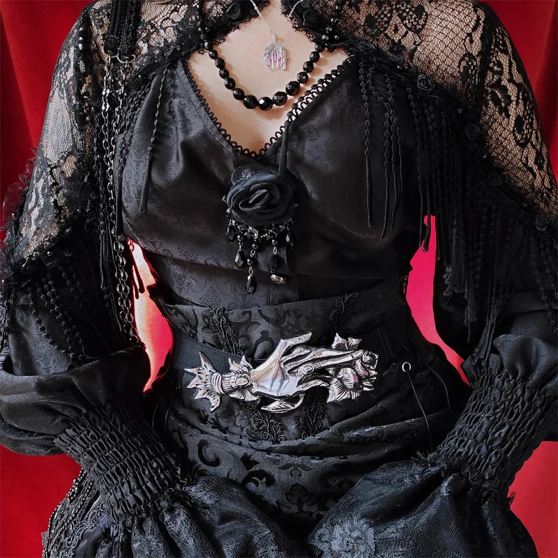 Gothic-Langarmshirt mit Quasten und Cut-Out für Damen