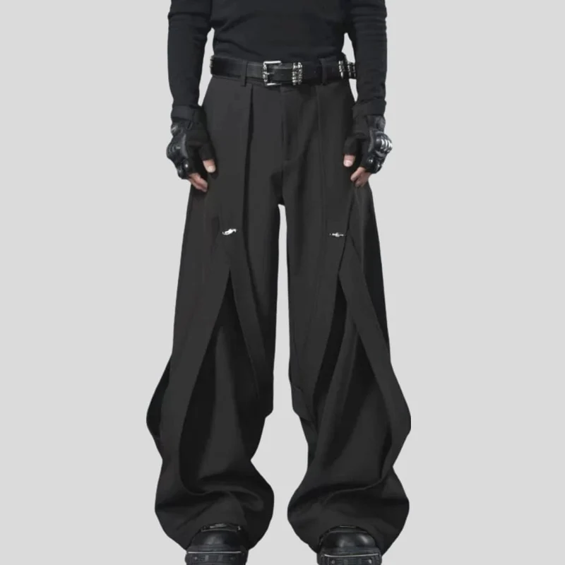 Grunge-Hose für Damen mit lockerem Bein und Trägern