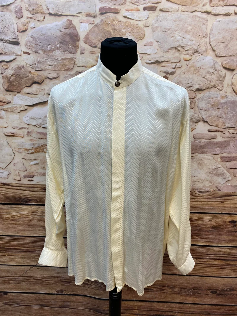 Vintage Stehkragen-Hemd in Creme, Gr. 43