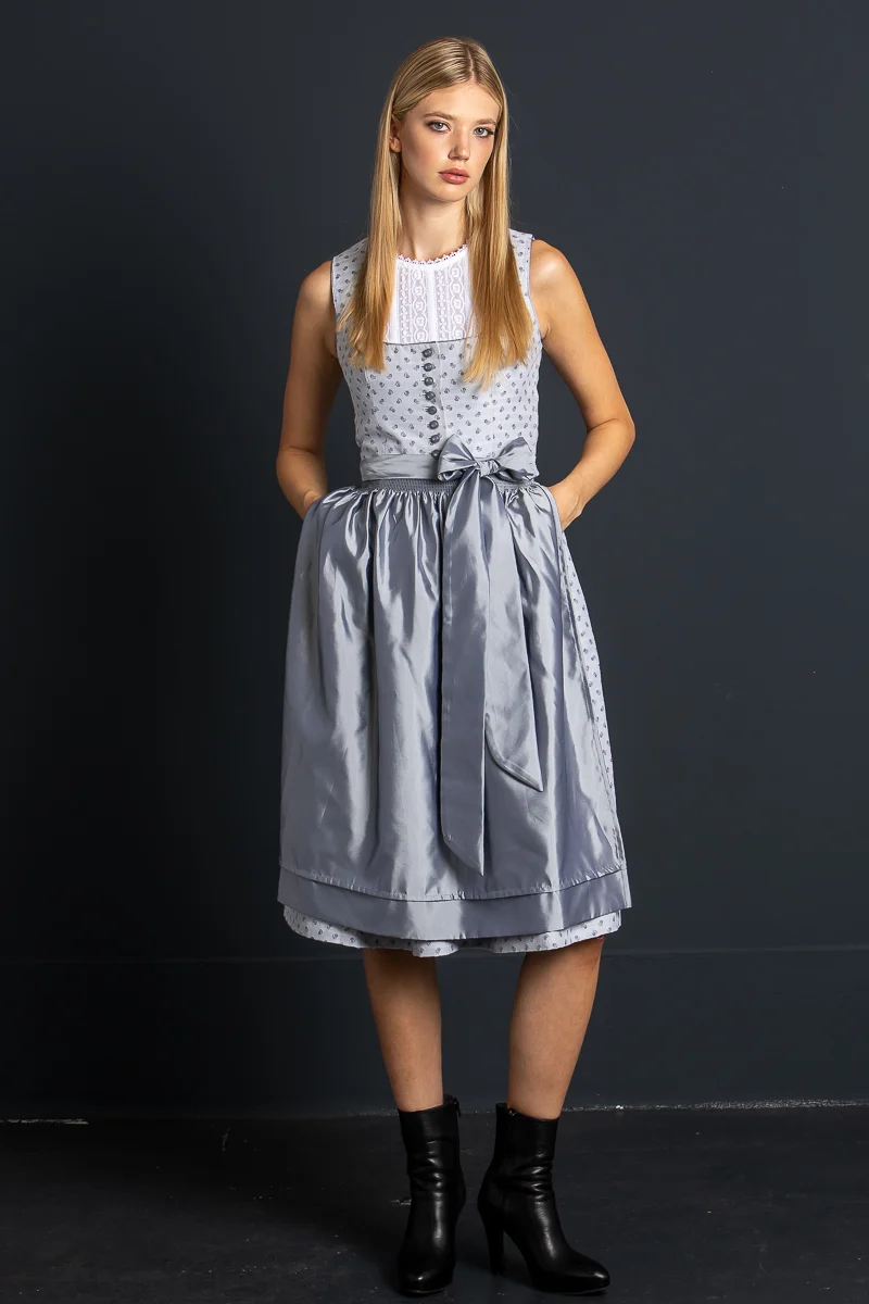 Heimatglück Dirndl Annemarie hellblau