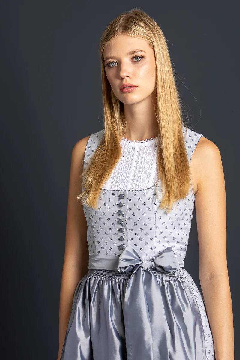 Heimatglück Dirndl Annemarie hellblau