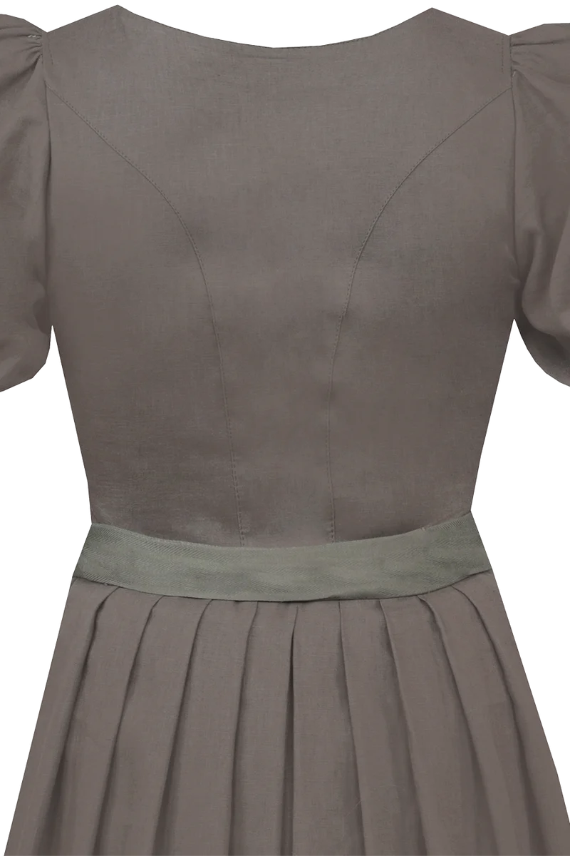 Midi-Dirndl mit Ärmeln