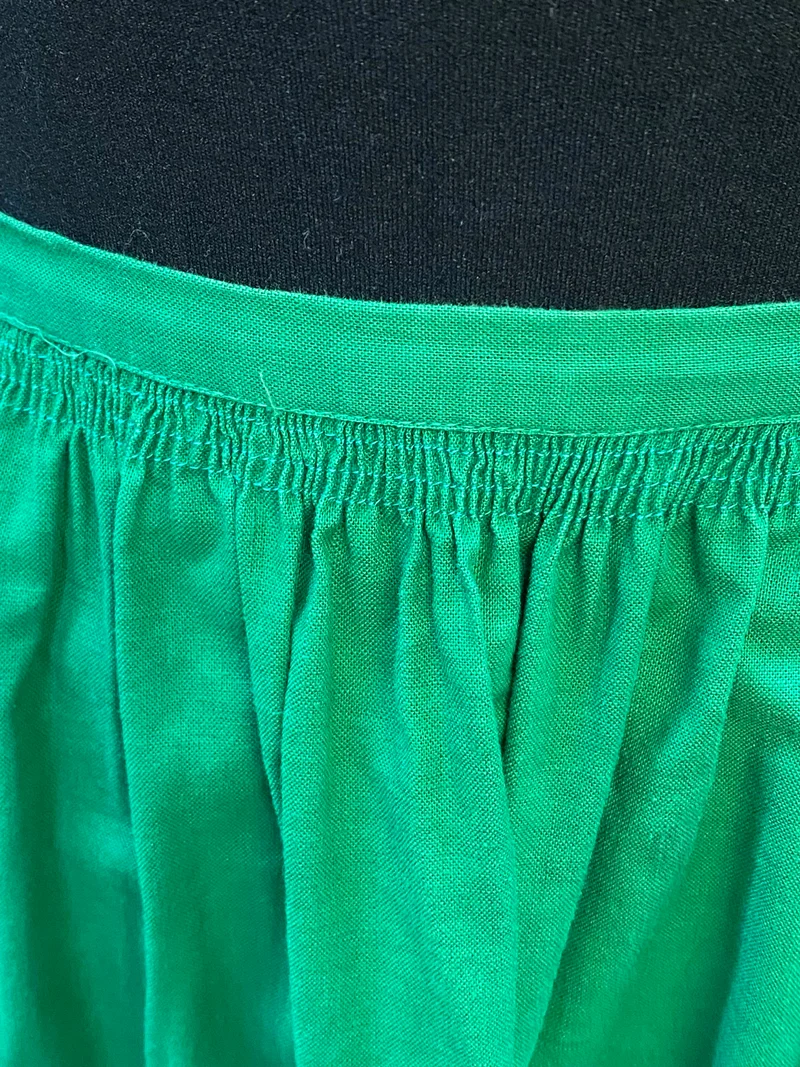 Vintage Dirndlschürze grün kurz – schlichte Trachten Schürze Baumwolle