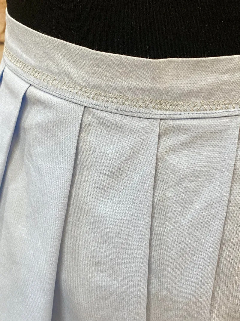Vintage Dirndlschürze hellblau midi Baumwolle Trachten Schürze