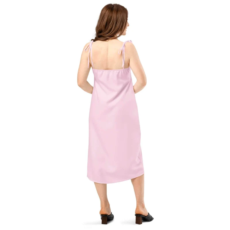 Romantic Charm and Effortless Elegance – The Soft Pink Slip Dress