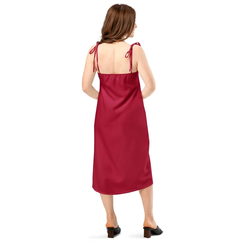 Glamour and Comfort – A Versatile Slip Dress for Everyday and Occasions