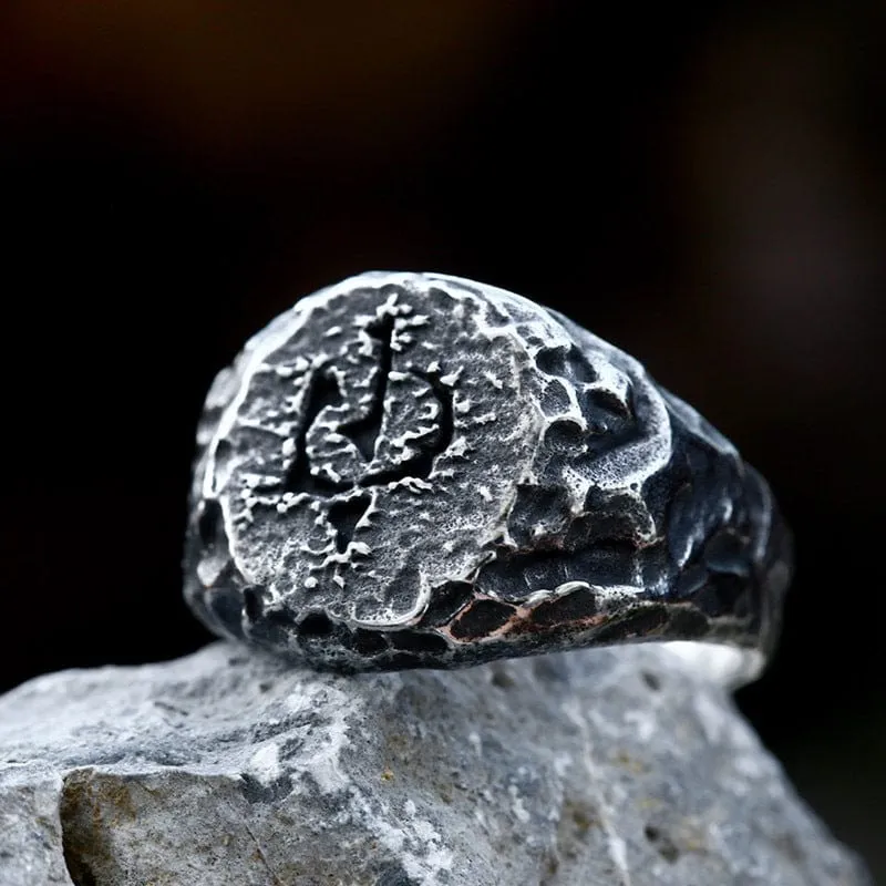 Herren-Punk-Ring mit unregelmäßigem Steinimitat