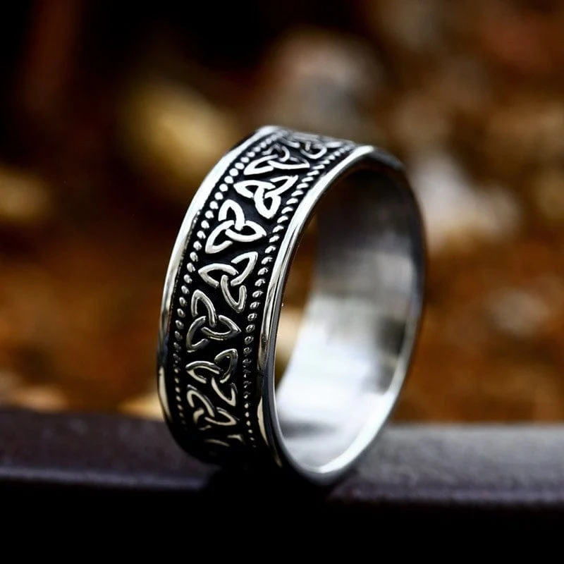 Herren-Punk-Wikinger-Ring mit keltischem Knoten