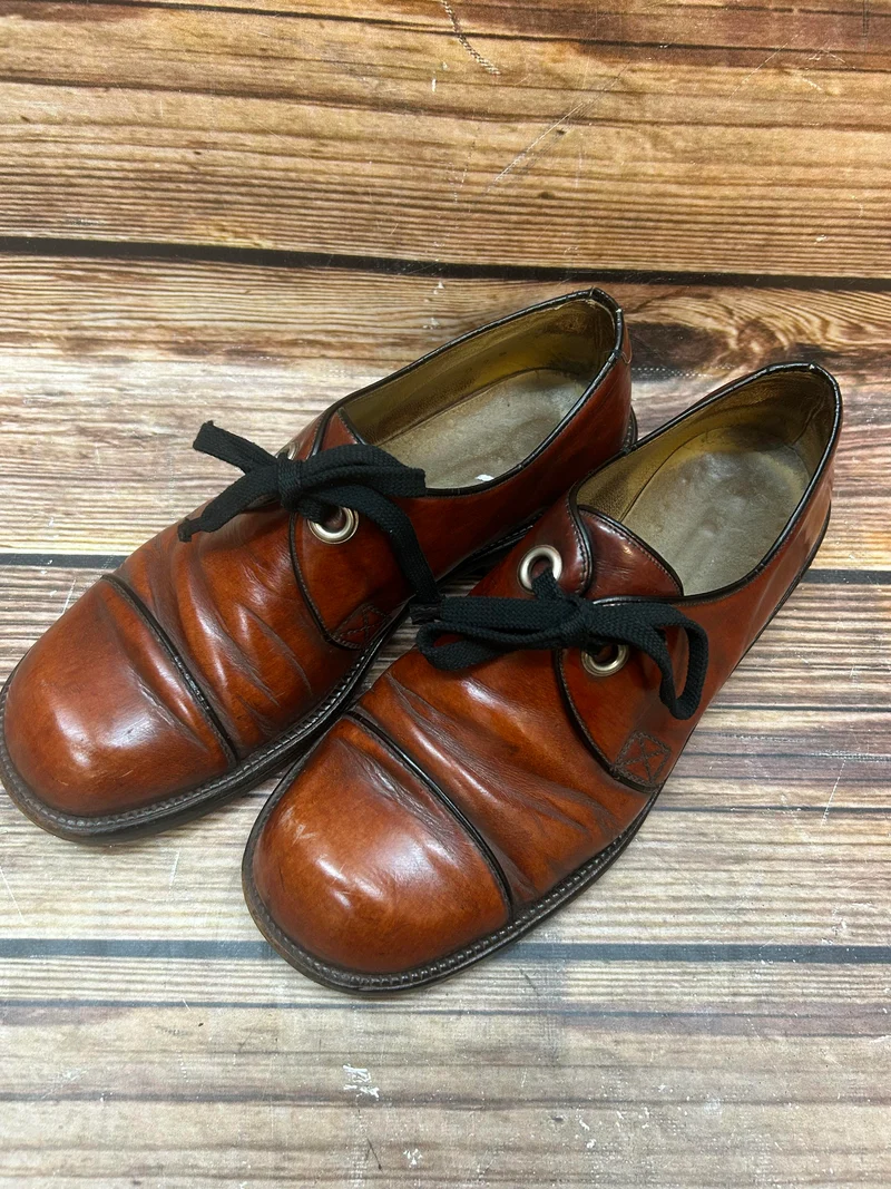 Vintage-Schuhe – 70er Jahre Echtleder in Braun, Gr. 42