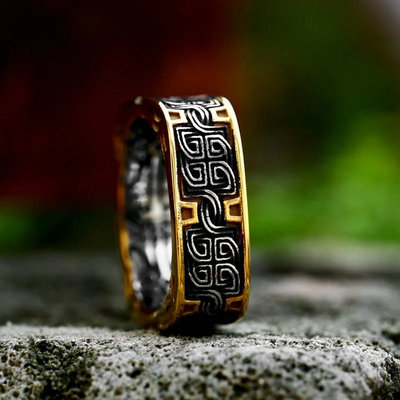Herren-Punk-Ring in Kontrastfarbe, quadratisch