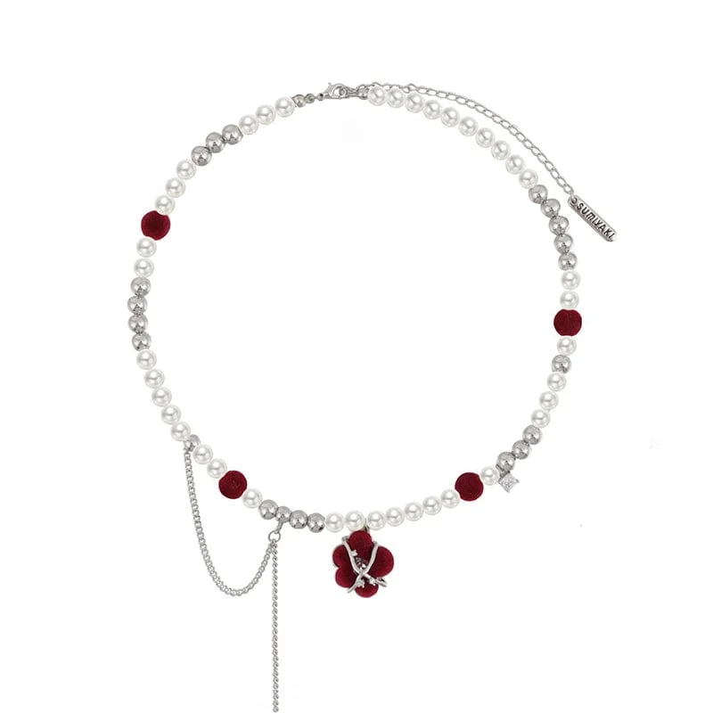 Grunge beflockte florale Perlenkette für Damen