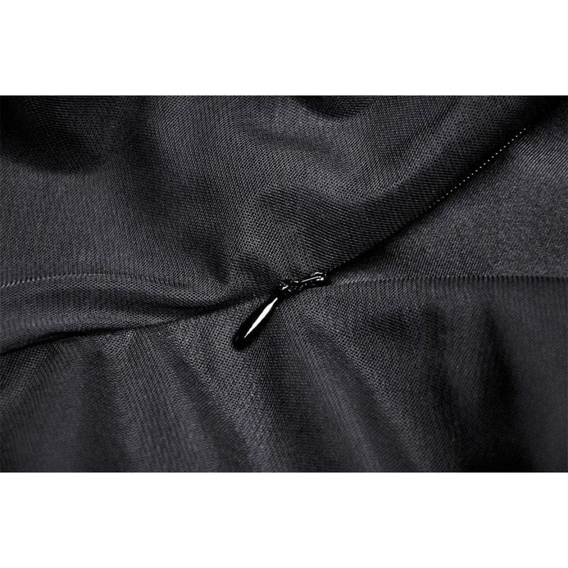Damen-Brautkleid im Gothic-Stil mit mehrlagigem Schwalbenschwanz und Neckholder