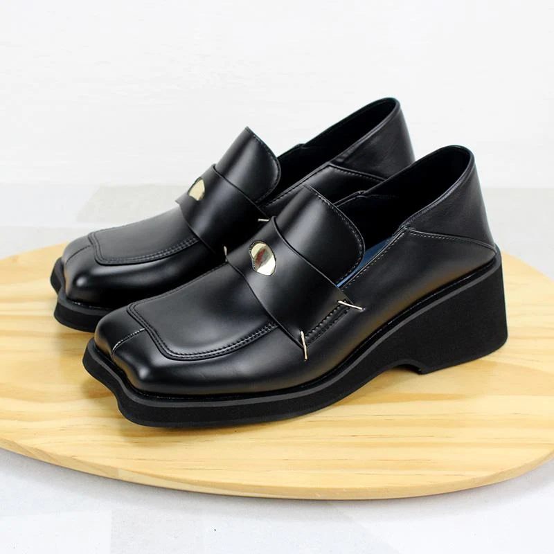 Damen Gothic Punk Loafers mit eckiger Zehenpartie