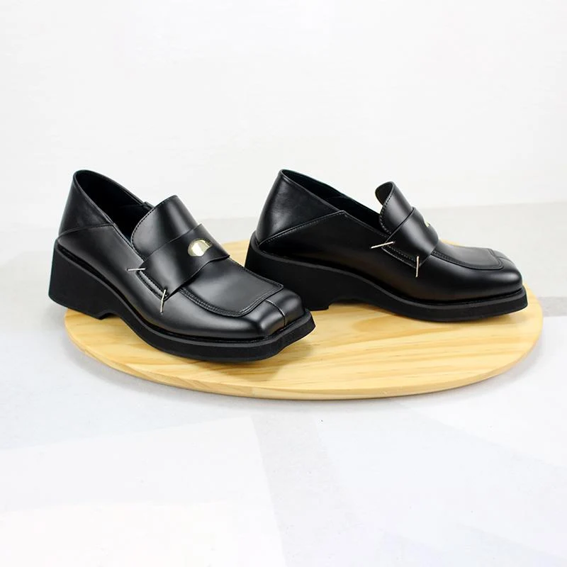 Damen Gothic Punk Loafers mit eckiger Zehenpartie