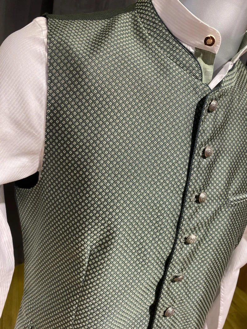 Trachtenweste Marjo Gents flaschengrün