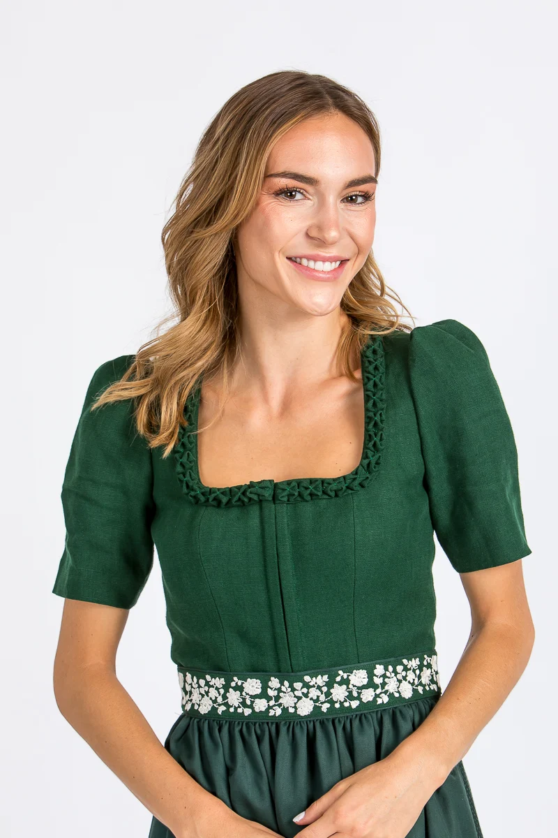 Almliebe Ärmeldirndl Maria mit Froschgoscherl