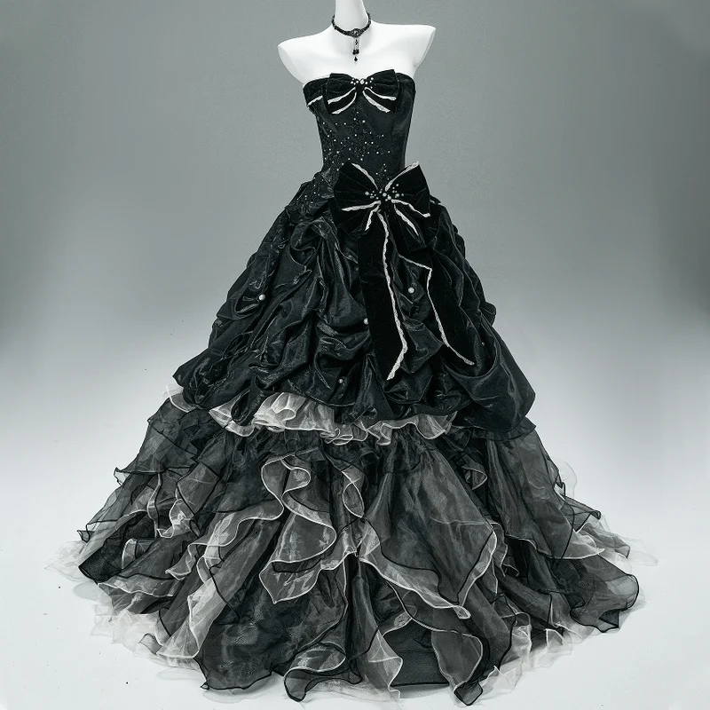 Damen Maßgefertigtes Gothic Bowknot Pearl Mehrschichtiges Splicing Trägerloses Brautkleid