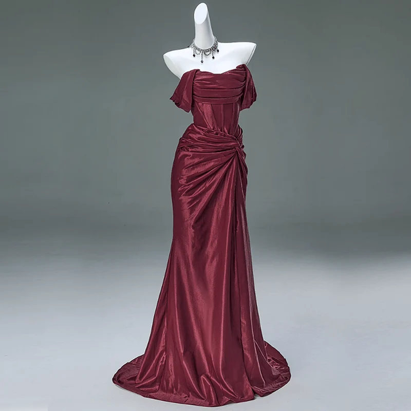 Damen Custom Gothic Off Shoulder Rüschen Satin Meerjungfrau Ballkleid Brautkleid