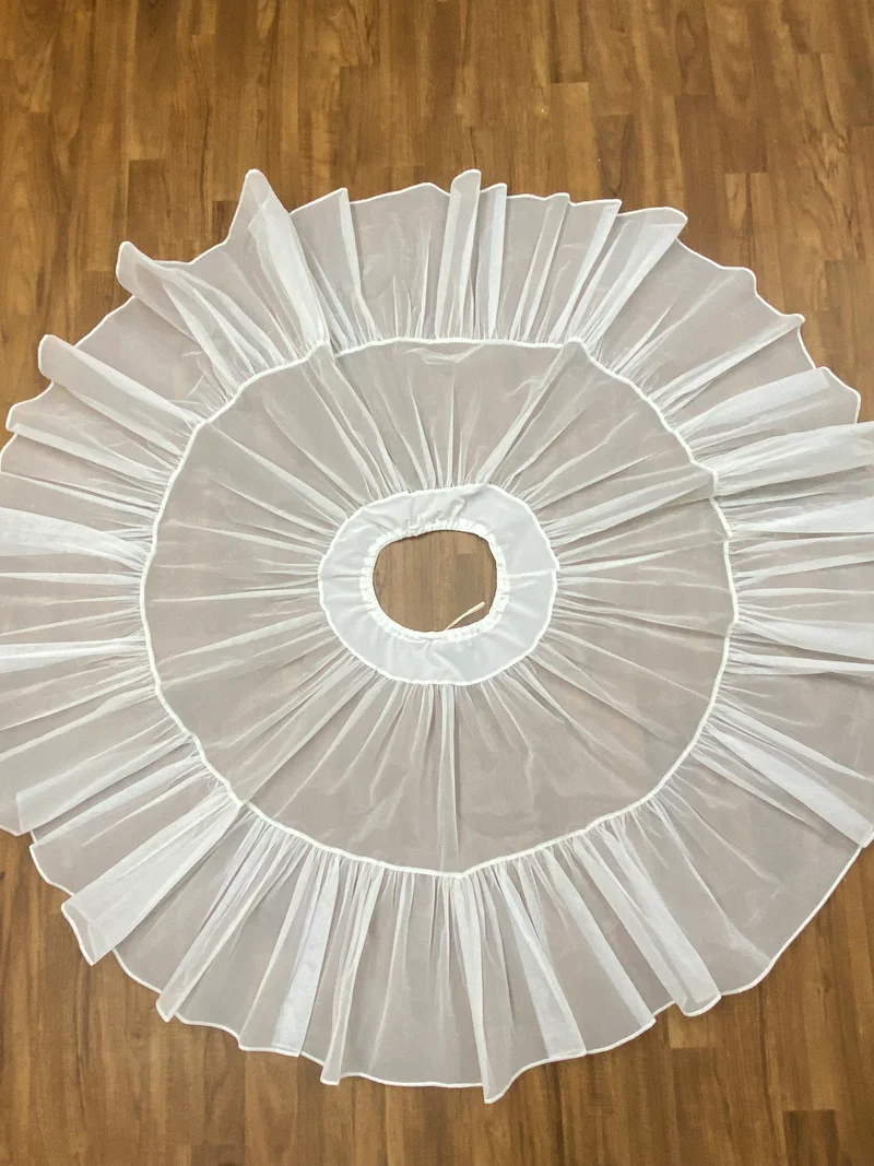Schöner steifer Petticoat in der Farbe weiß Gr.M