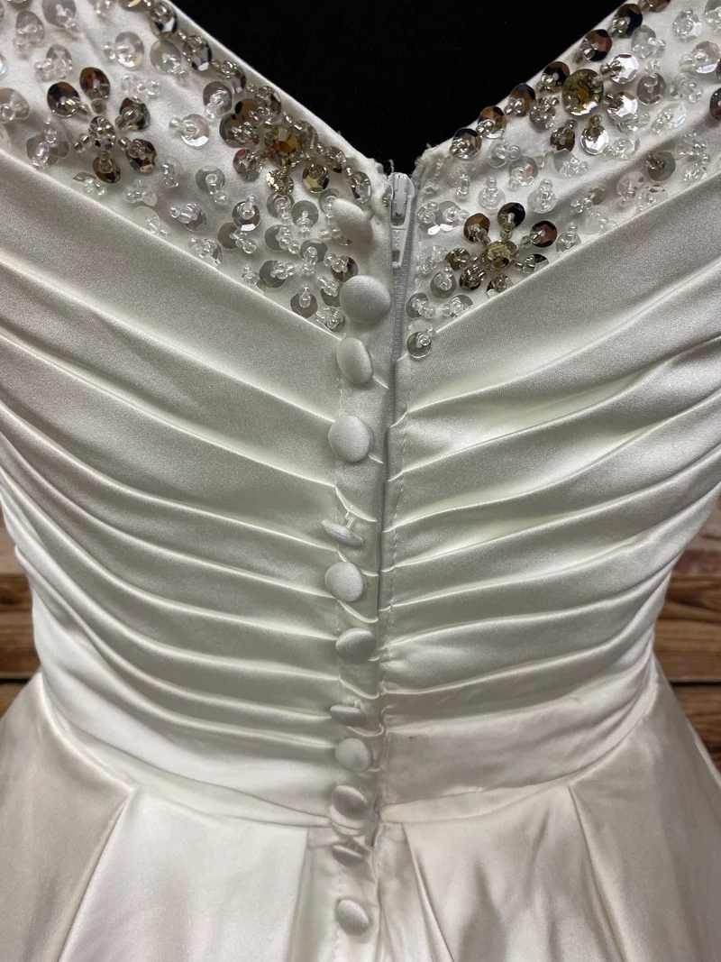 Vintage Swingkleid 50er Ivory Satin Perlen Gr. 36