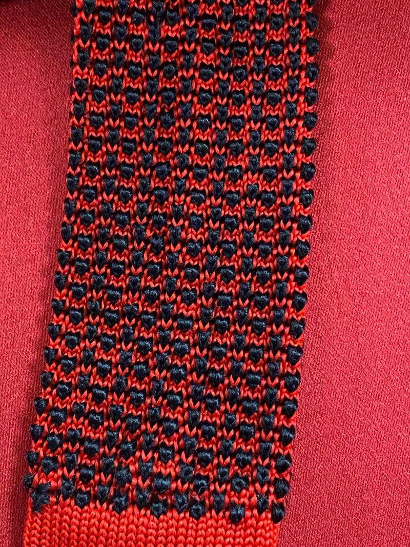 Vintage Strickkrawatte Rot Schwarz – Real Silk Gemustert Retro