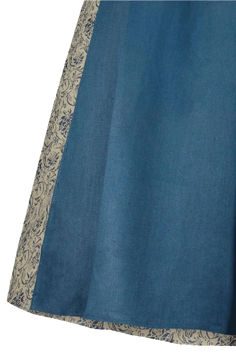 Dirndl mit Miederhakenverschluss