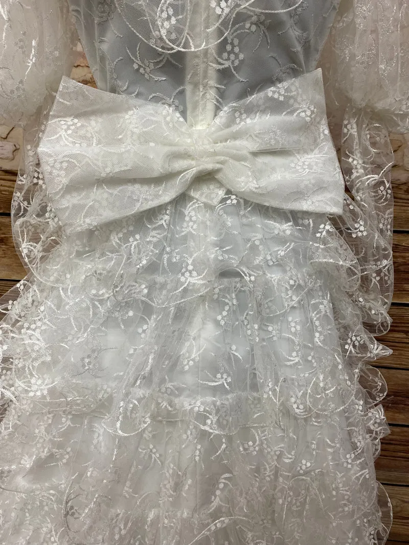 Vintage Brautkleid aus Spitze & Satin – Gr. 36 mit Schleppe